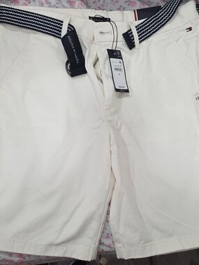Tommy Hilfiger Cream Shorts with Navy Woven Belt